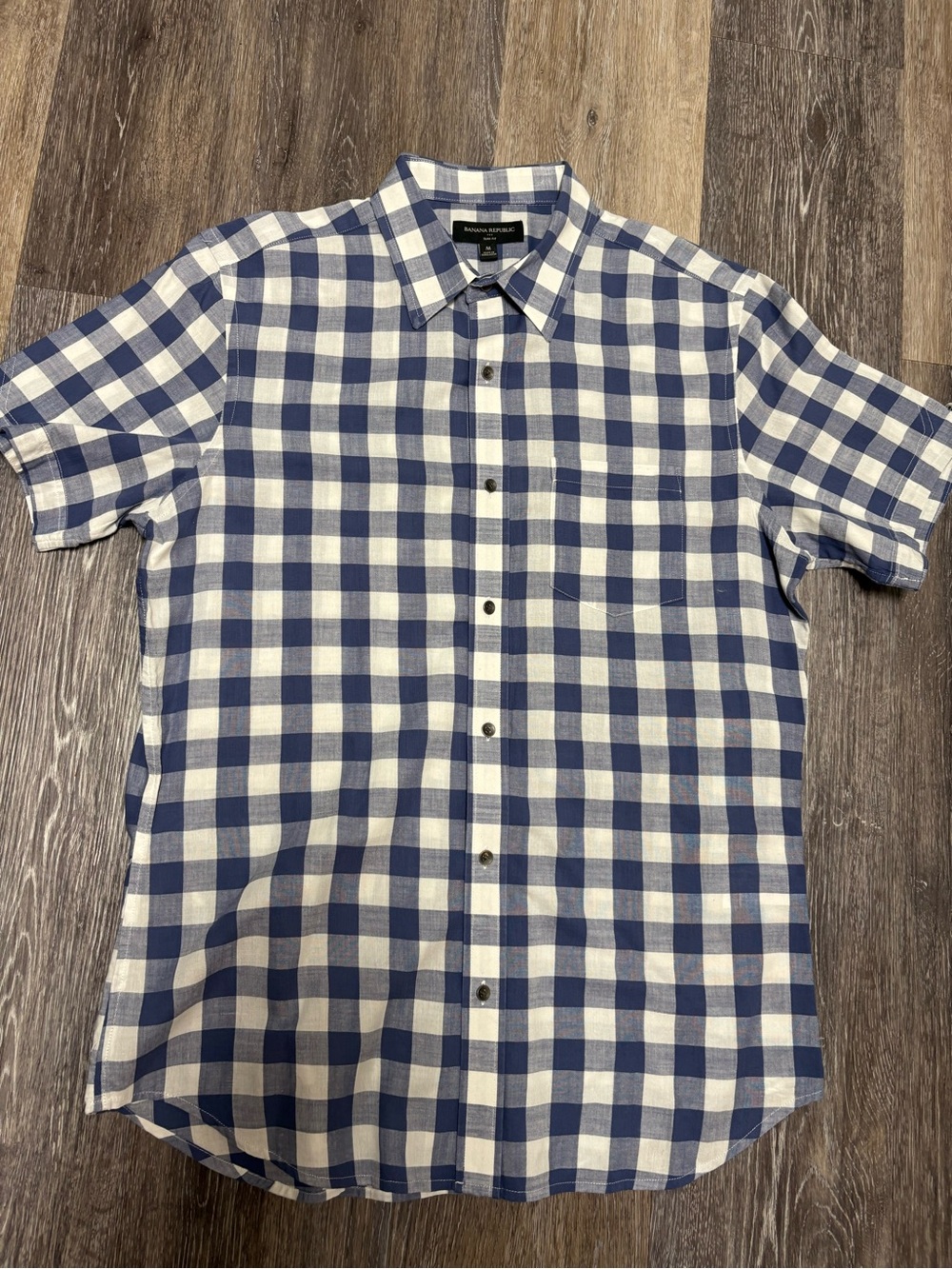 Banana Republic Blue and White Gingham Short-Sleeve Button-Down Shirt Casual